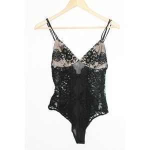 Christy Teigen X Revolve